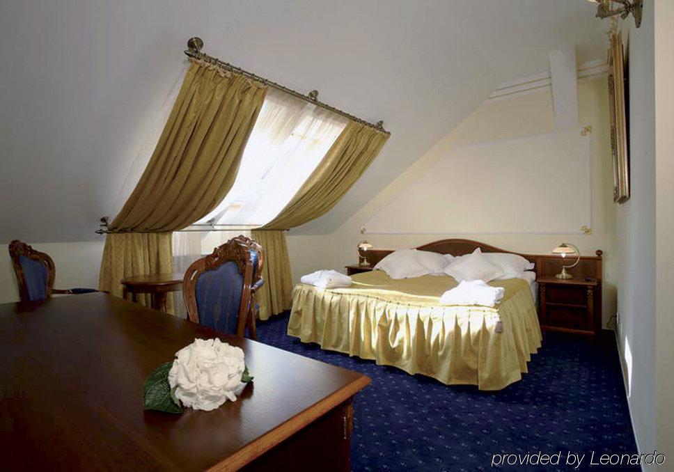 General Boutique Hotel & Wellness Prága Szoba fotó
